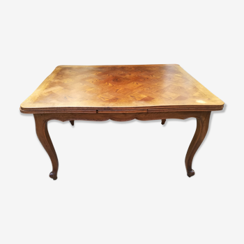 Louis XV-style oak extension table