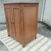 Small oak buffet Parisian style