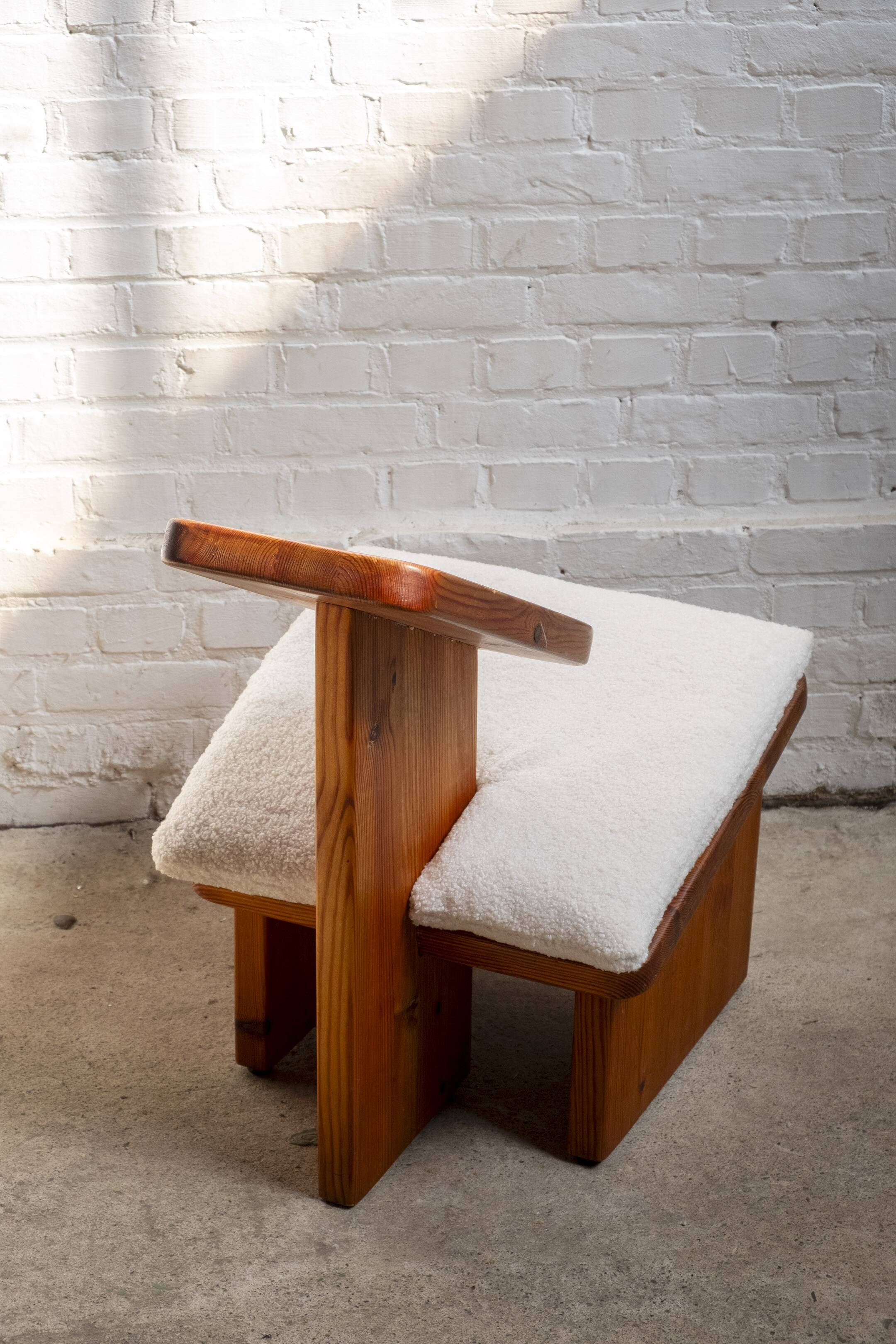 Chaise ergonomique pour genoux en pin Douglas massif par Serena