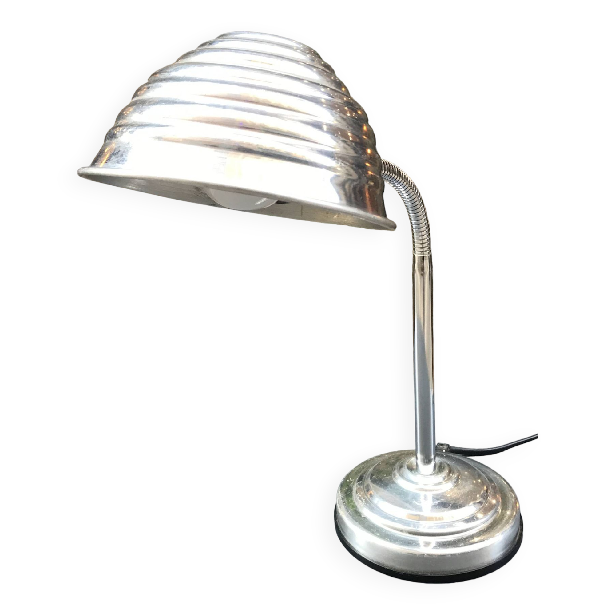 White iron table lamp