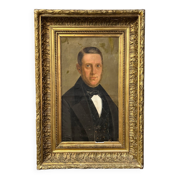 Portrait of a man with blue eyes from the 19th century.
