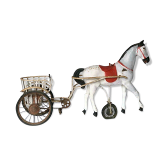 Horse a pedal and its sulky in painted tole 1900