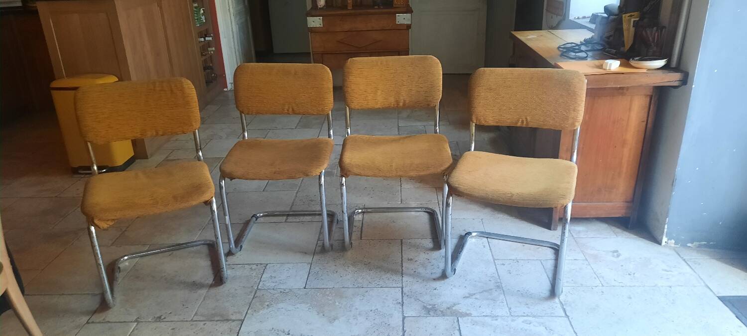 Lot de 4 chaises tubulaire chromé vintage