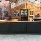 Counter early twentieth oak