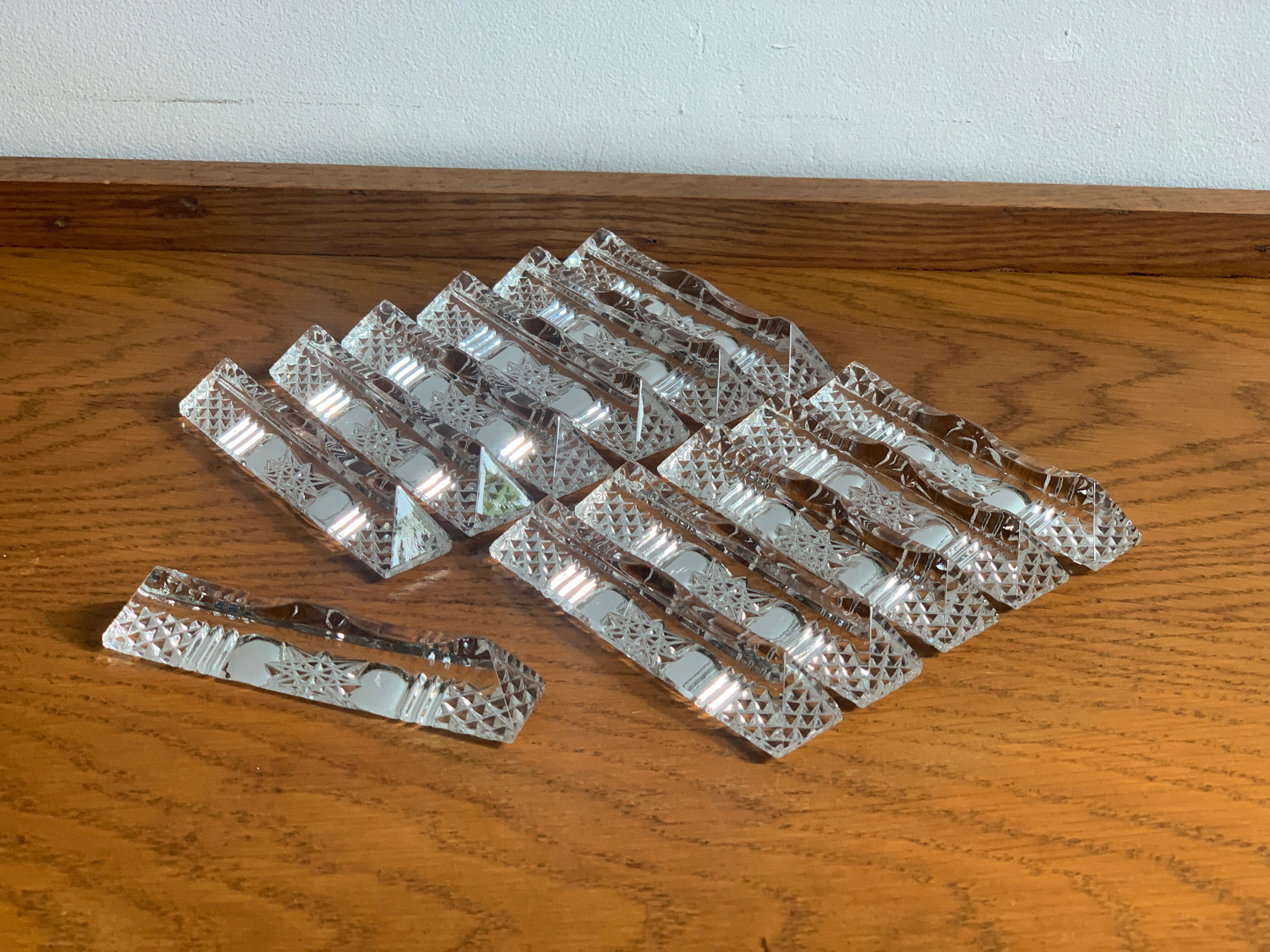 Crystal knife holder