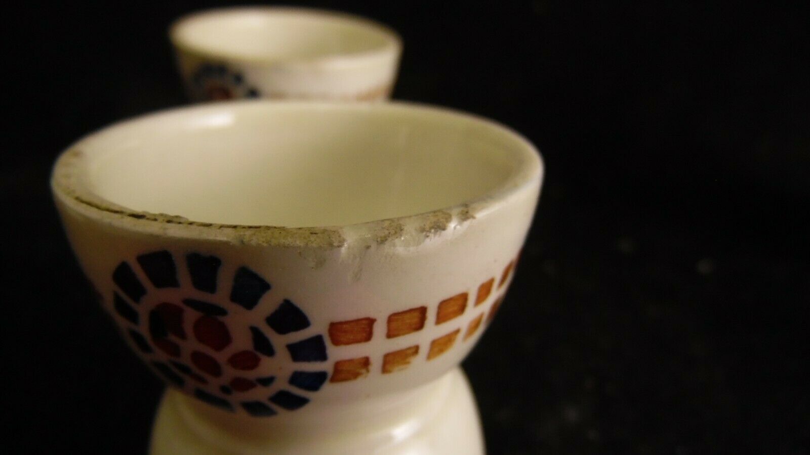 Lot de 5 coquetiers anciens en faience