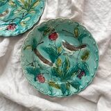 2 assiettes en barbotine oiseaux Onnaing, fin XIXème