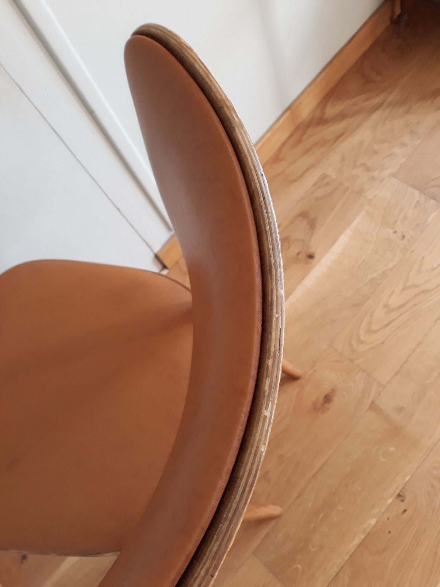 Bistro chair Baumann 1963 curved wood and skaï imitation leather caramel