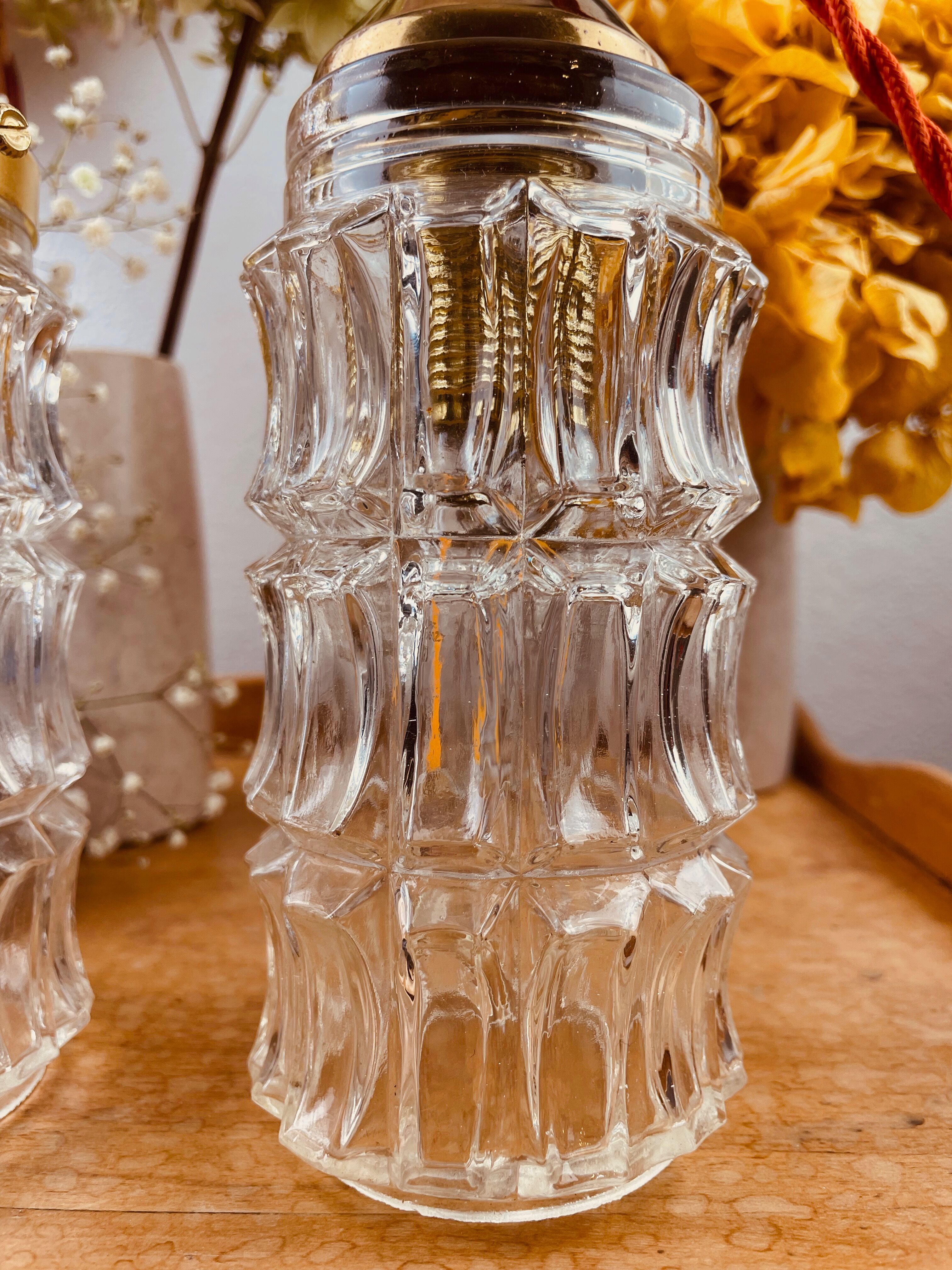 Walking lamp suspension tulip vintage pressed glass 70s