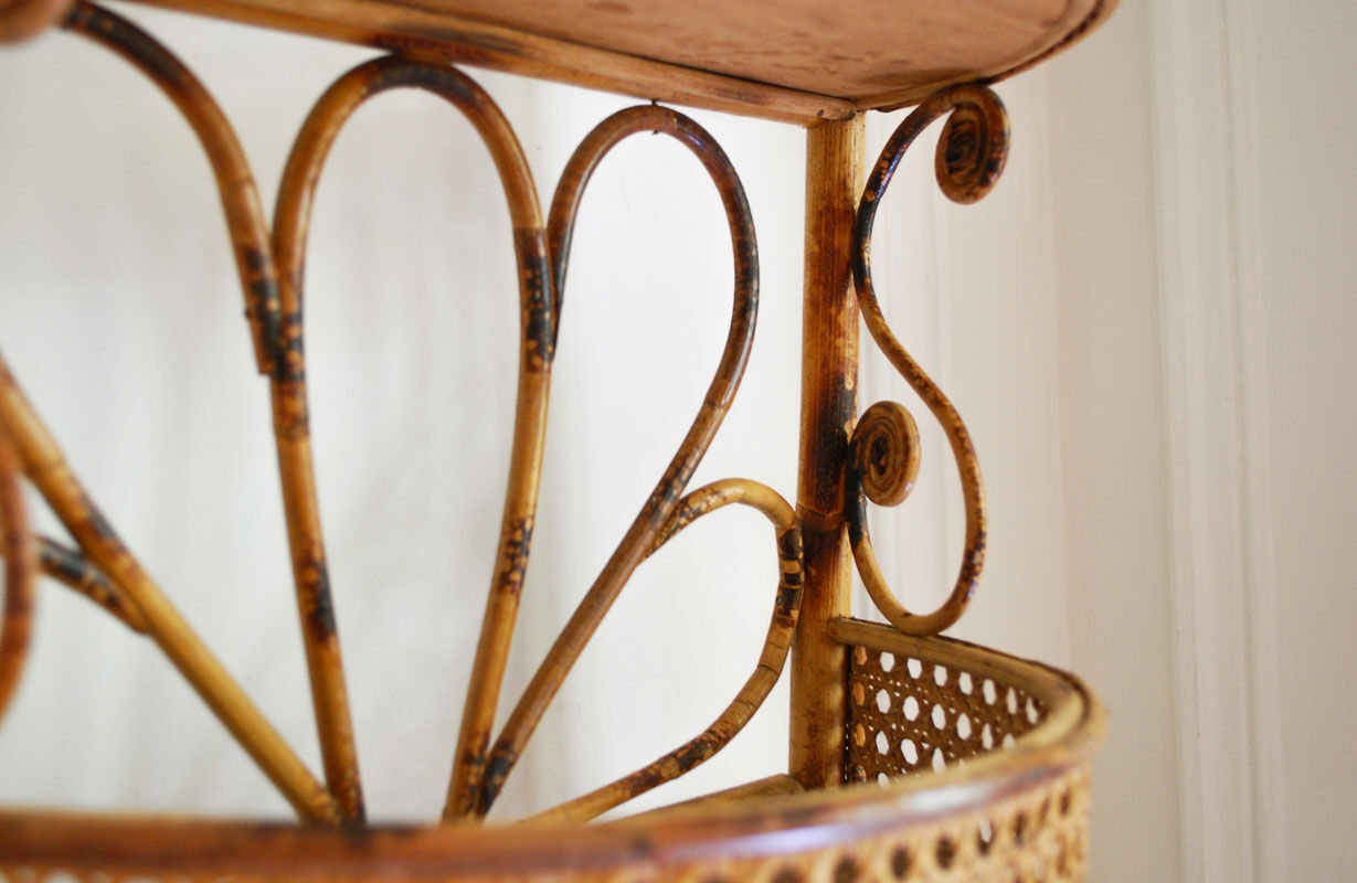 Shelf rattan and caning