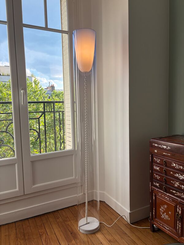 Lampadaire Kartell Toobe bleue