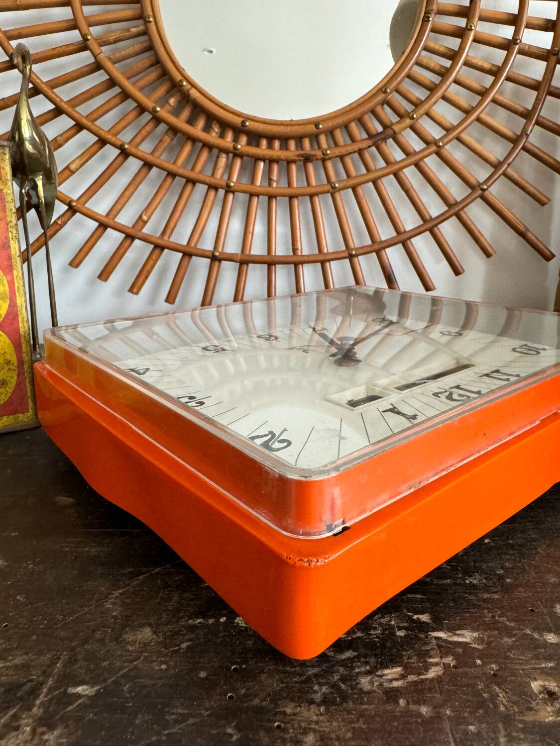 Jaz vintage orange transistor pendulum