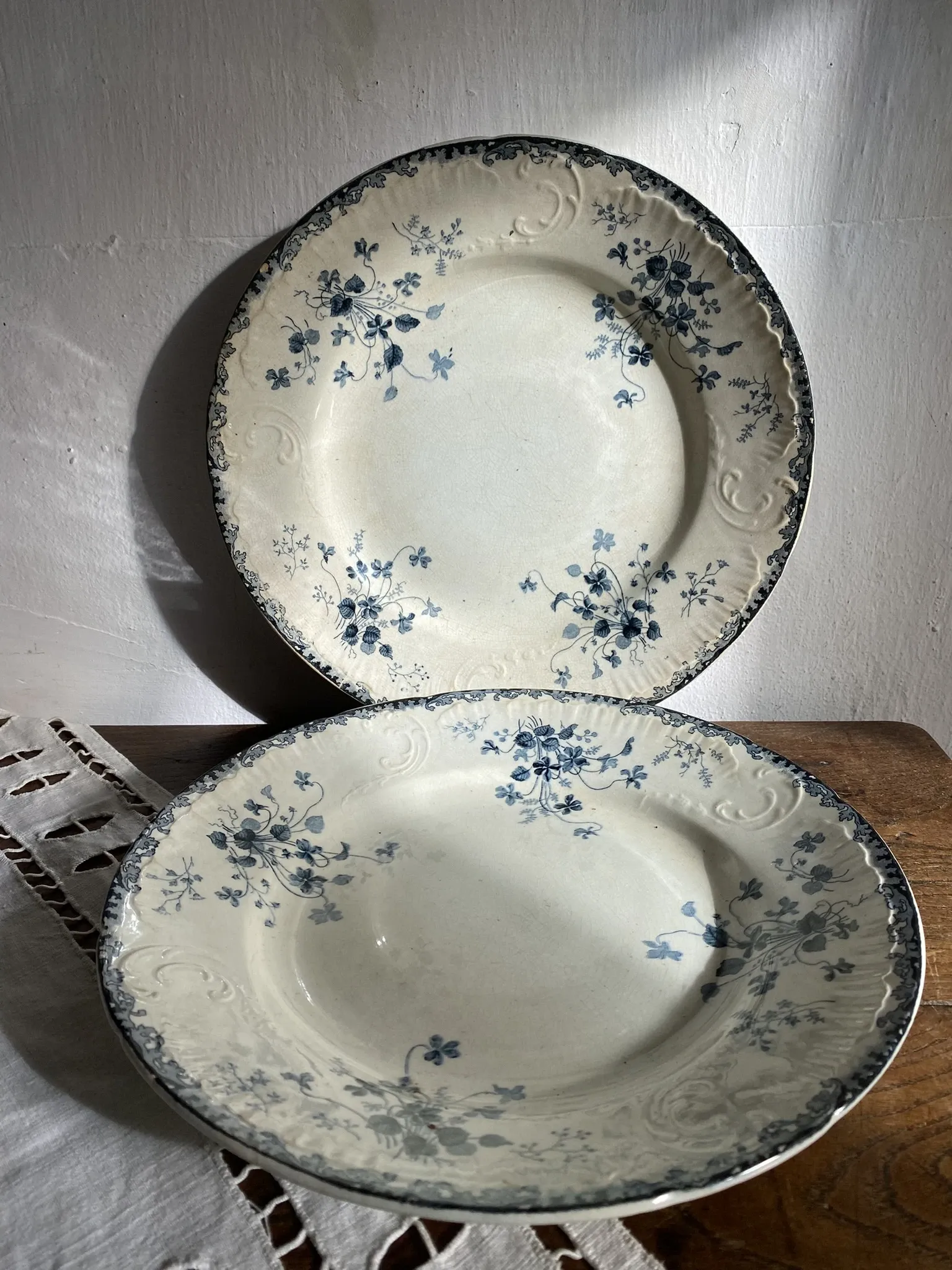 Round ironstone dishes E. Bourgeois Large deposit decorated with violets