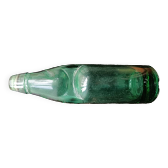 Soft drinks bottle with ball system