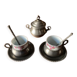 Tasses à café et sucrier en étain