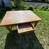 Firm table spindles feet 128cm