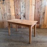 Farm table
