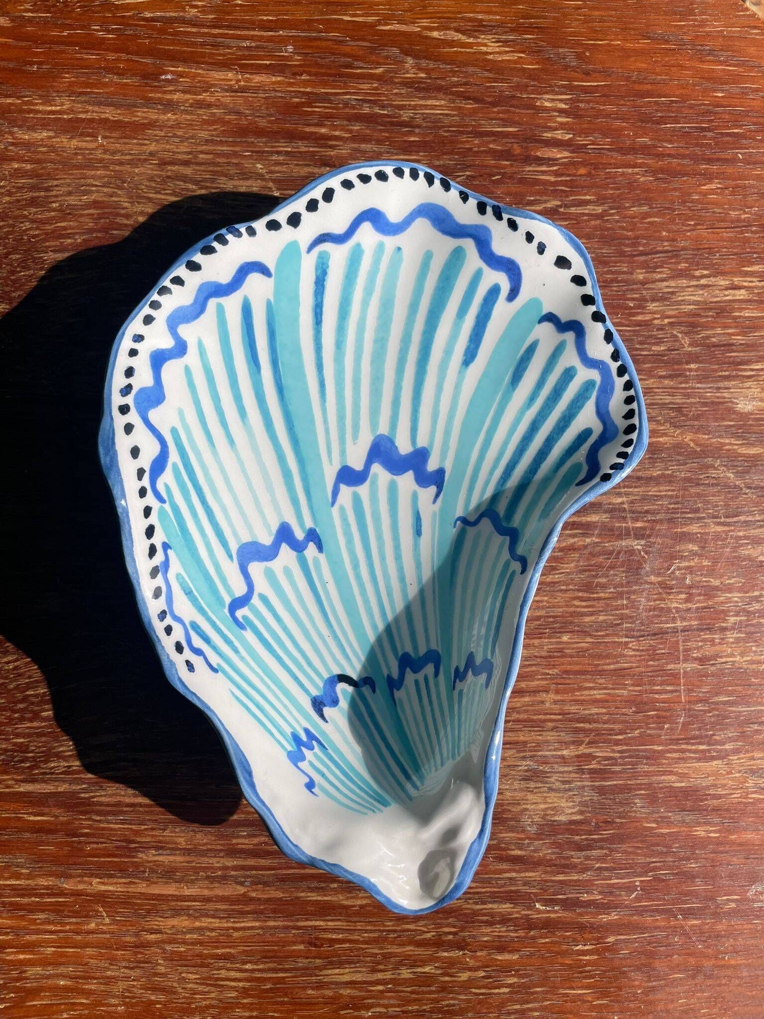 Lot 2 coupelles en forme d’huître