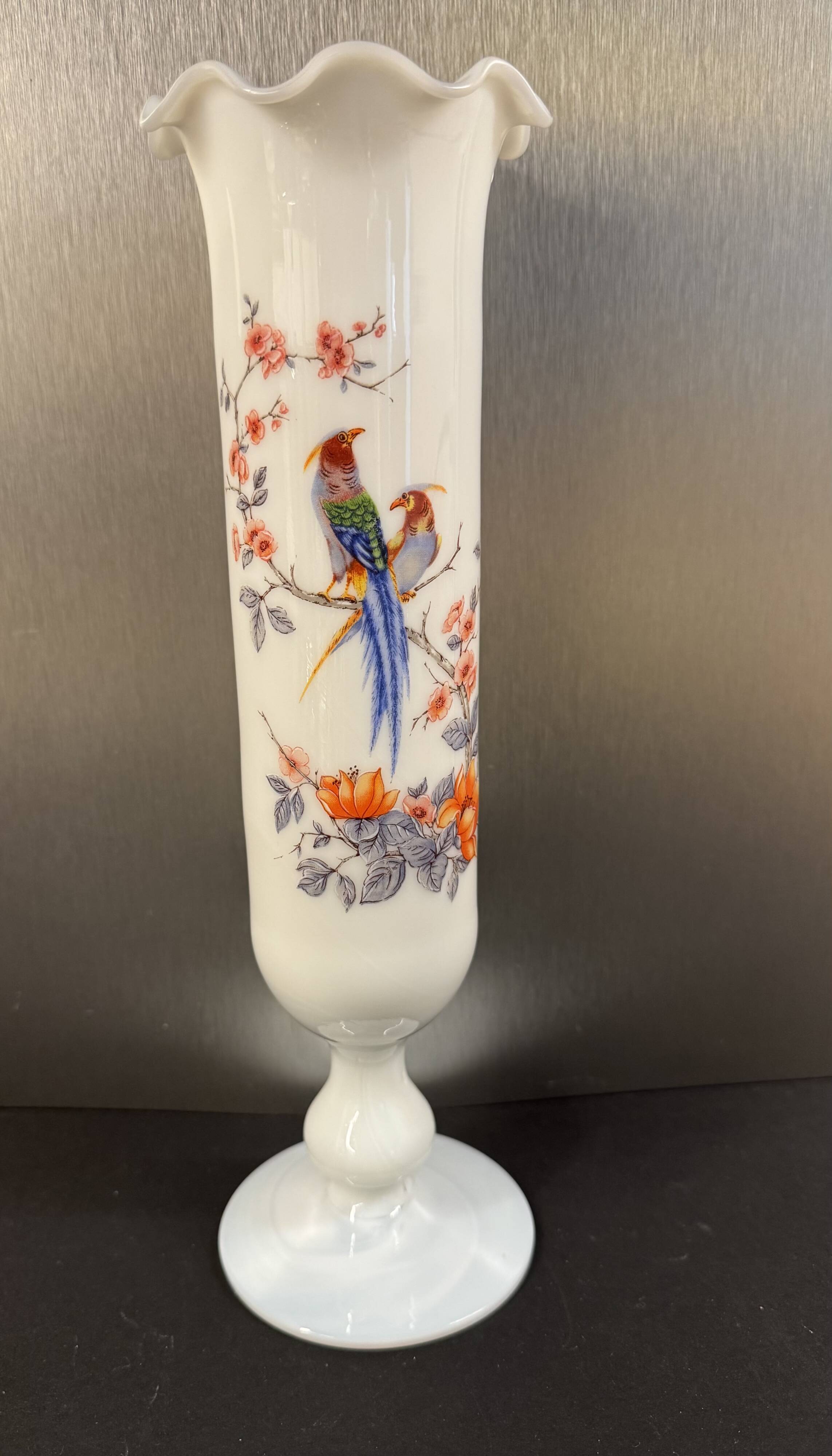 Italian vase in opaline