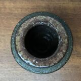 Minimalist studio pottery vase from mid-century Danish artist Michael Andersen, Bornholm, 1960s.