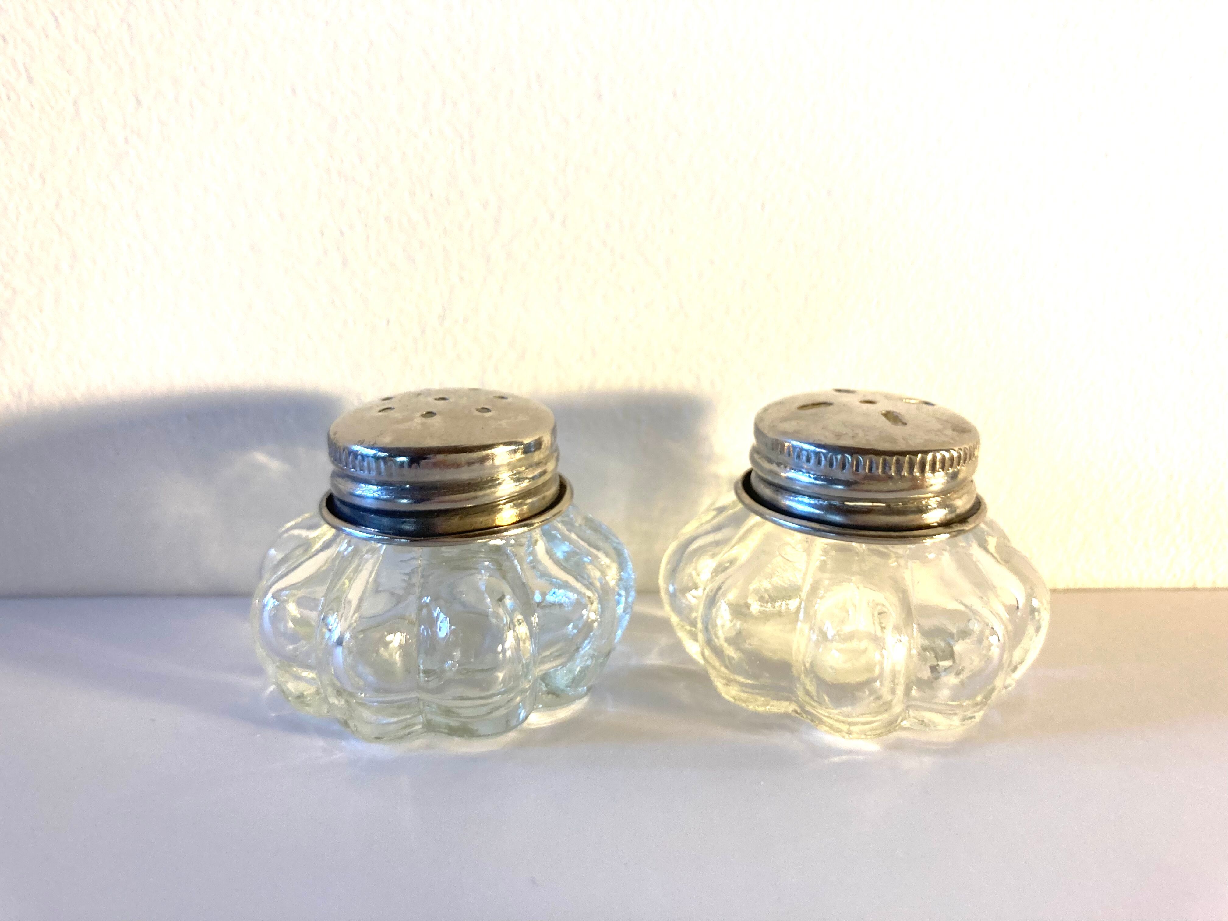 Salt and pepper shakers - 50s