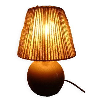 Lampe en bois clair vintage abat jour corde