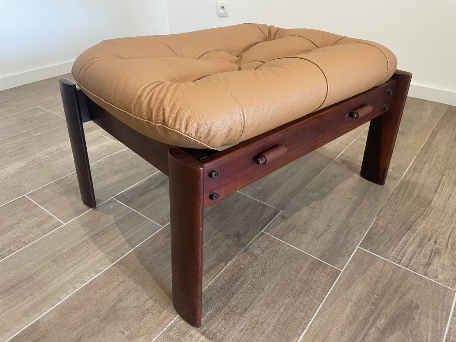 2 MP-41 Lounge Chairs by Percival Lafer