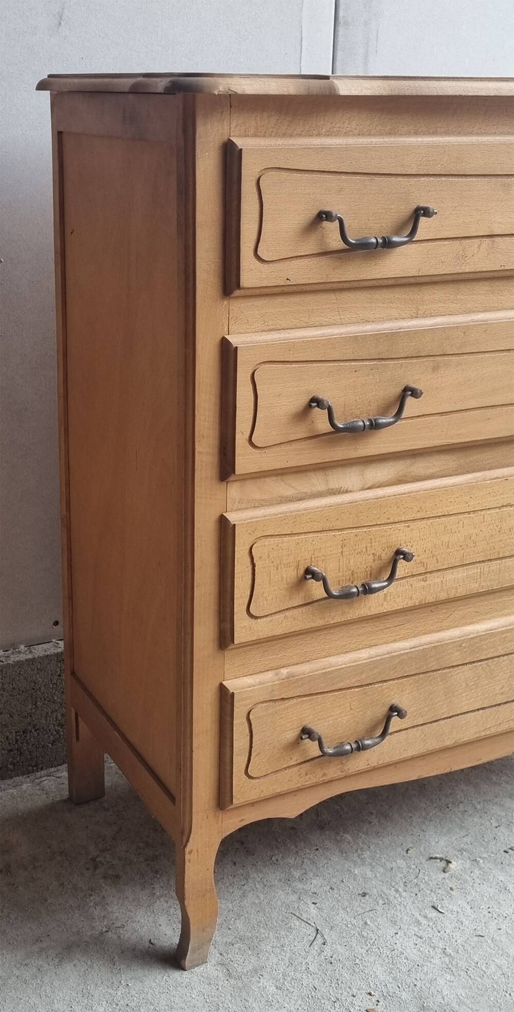 Louis XV style chest of drawers, in blond wood, vintage 60s