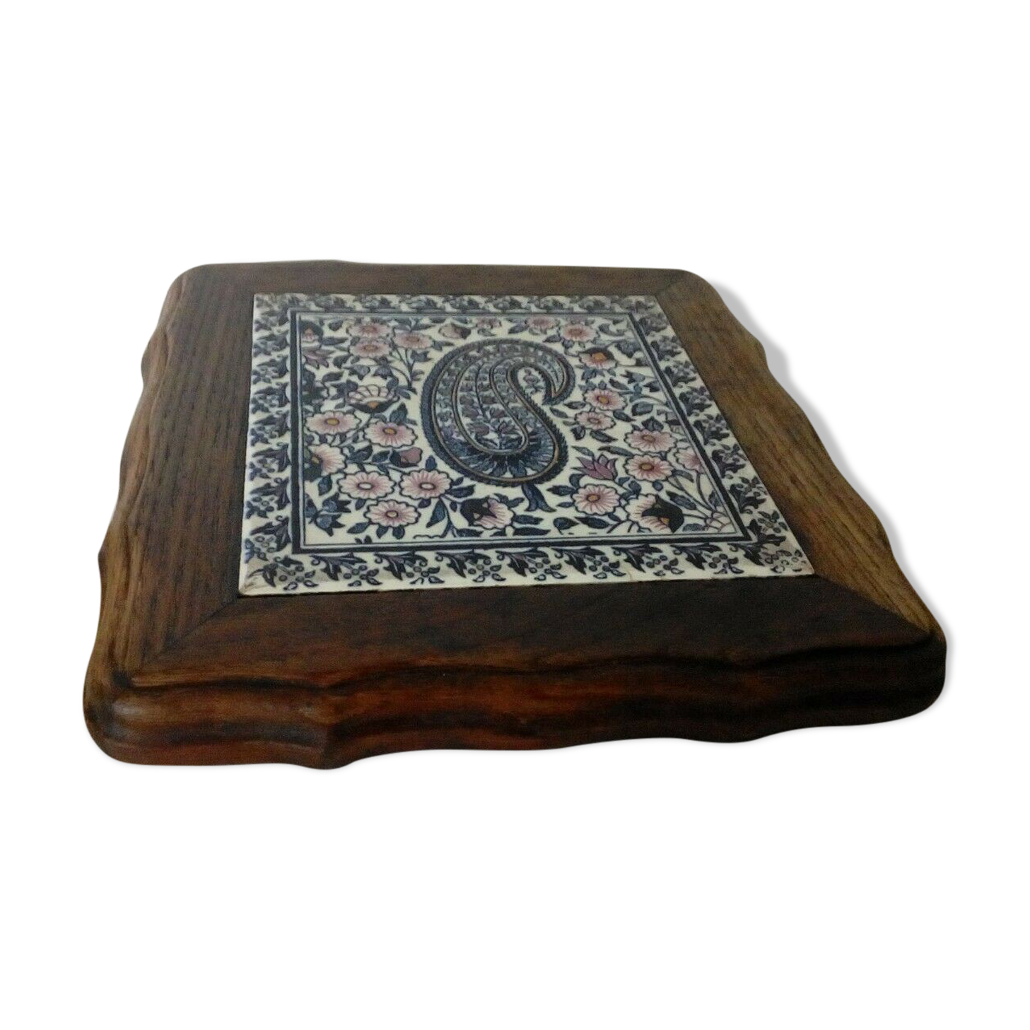 Wooden flat underside and faience of gien model cashmere