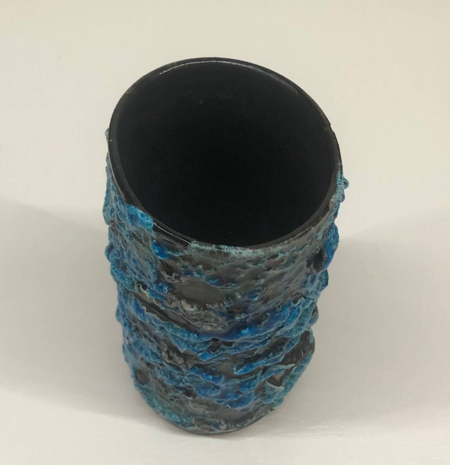 Vallauris seafoam cuff vase