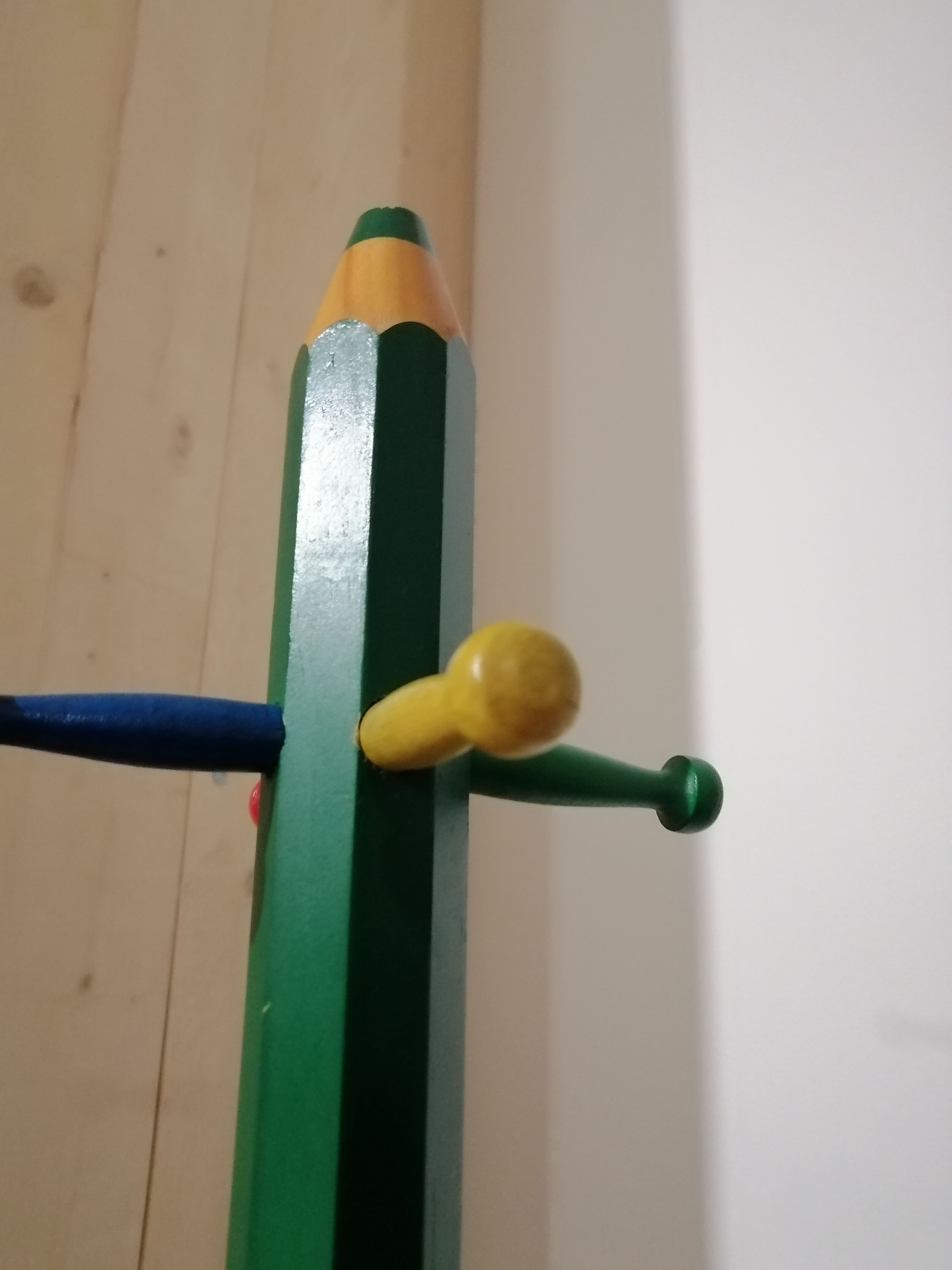 Children's coats holder