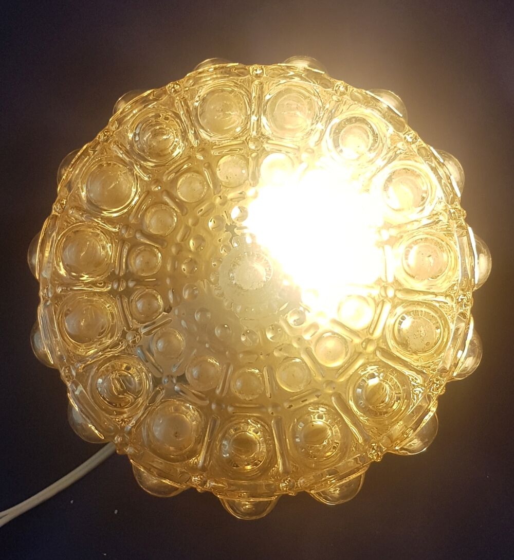 Bubble ceiling by Helena Tynell