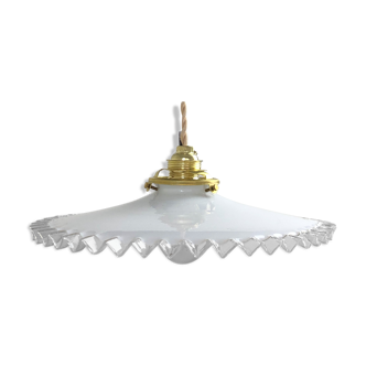 Opaline suspension with two-sided