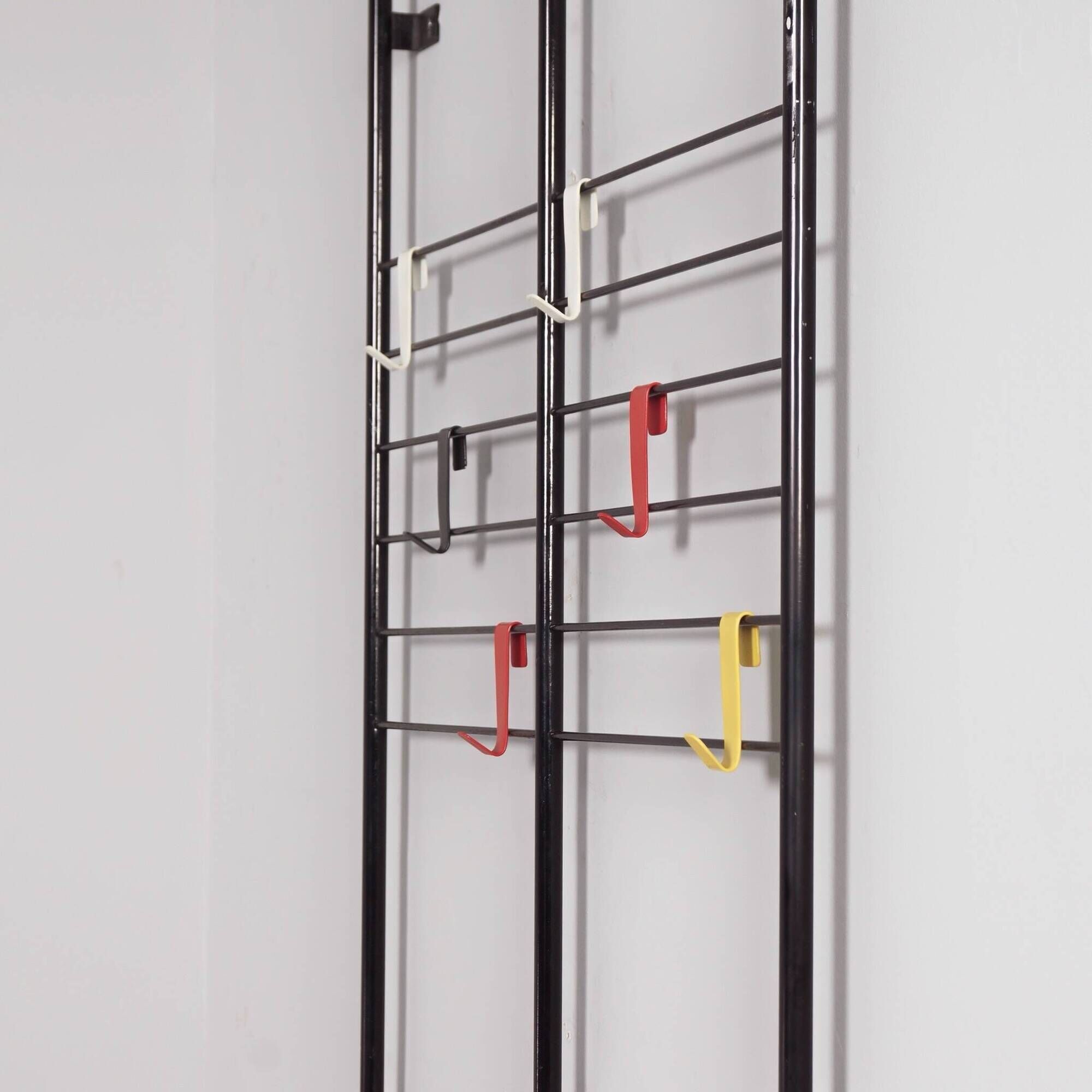 Wall coat rack GW1 'Toonladder' by Coen de Vries for DEVO from the 1950s