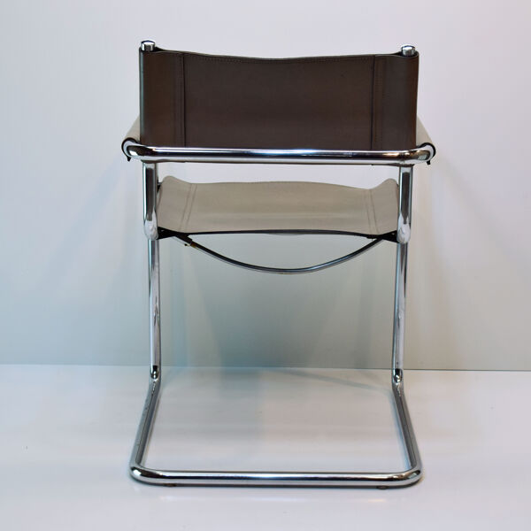 fauteuil par Matteo Grassi cuir gris