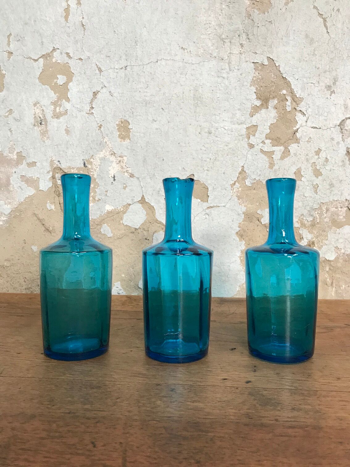 Lot of 3 vials of blue glass