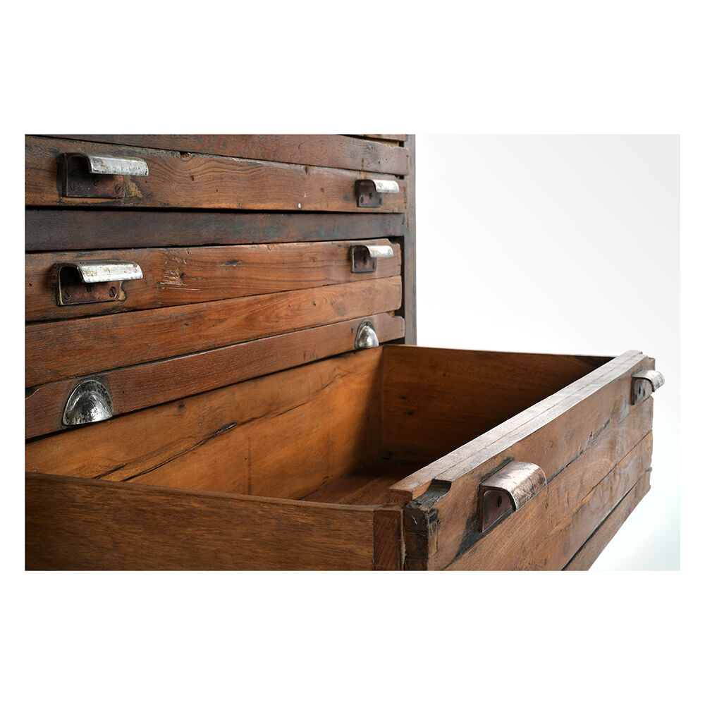 Furniture with 10 drawers