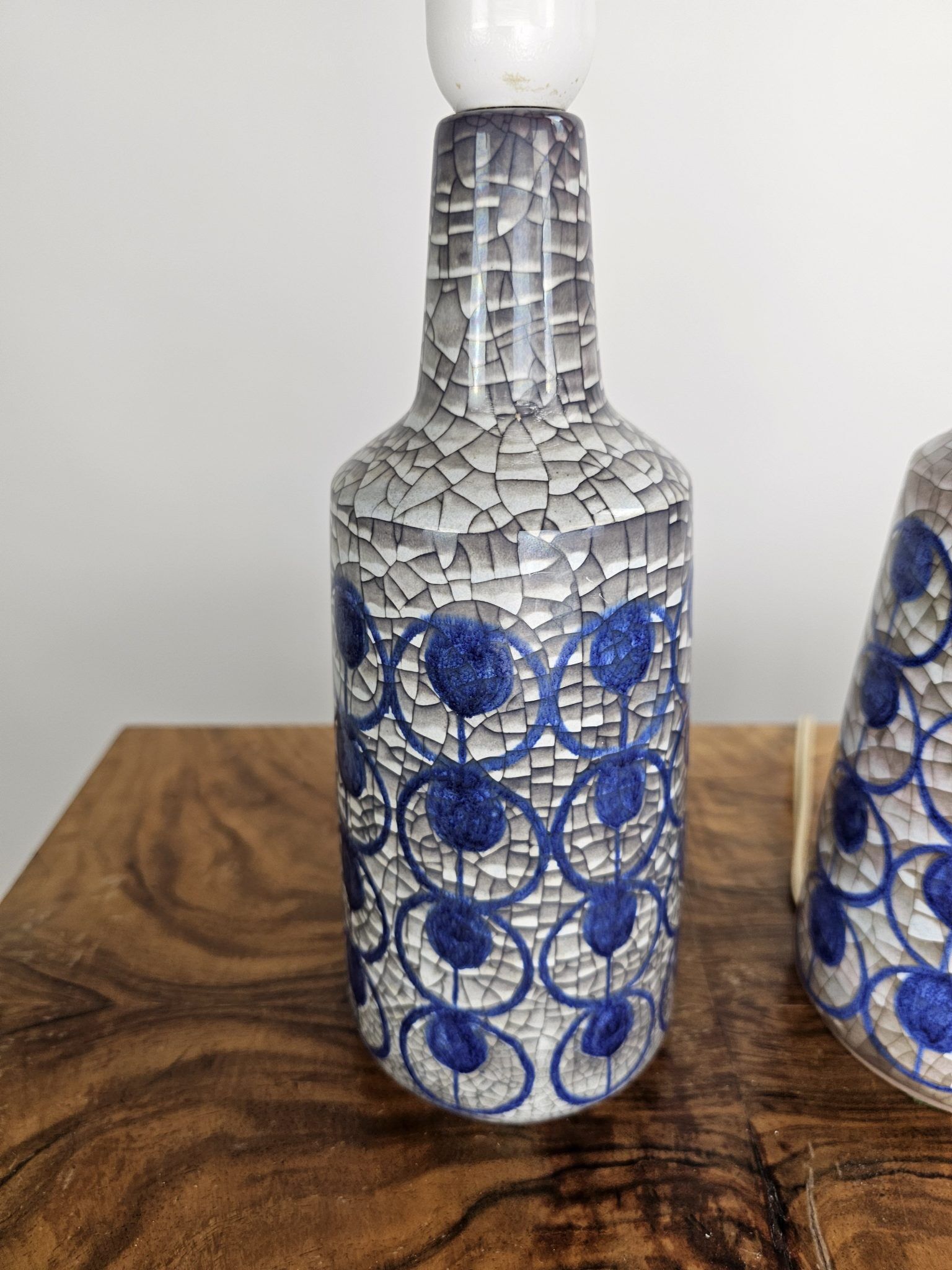 Marianne Starck. Set of 2 table lamps Bornholm pottery by Michael Andersen, Denmark, Persian crackle glaze, 1960s.