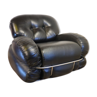 Italian vintage armchair by Adriano Piazzesi 1970