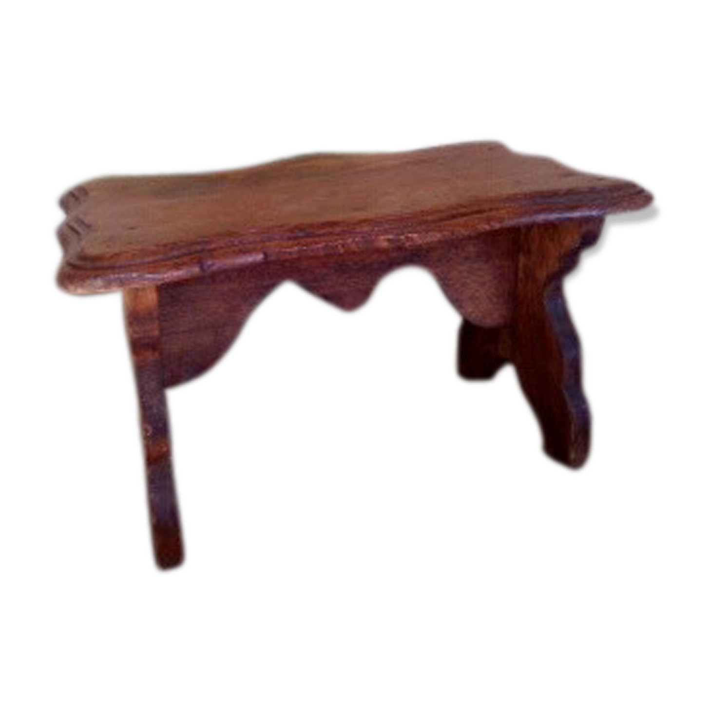 small bench rests feet