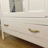 Small Parisian wardrobe