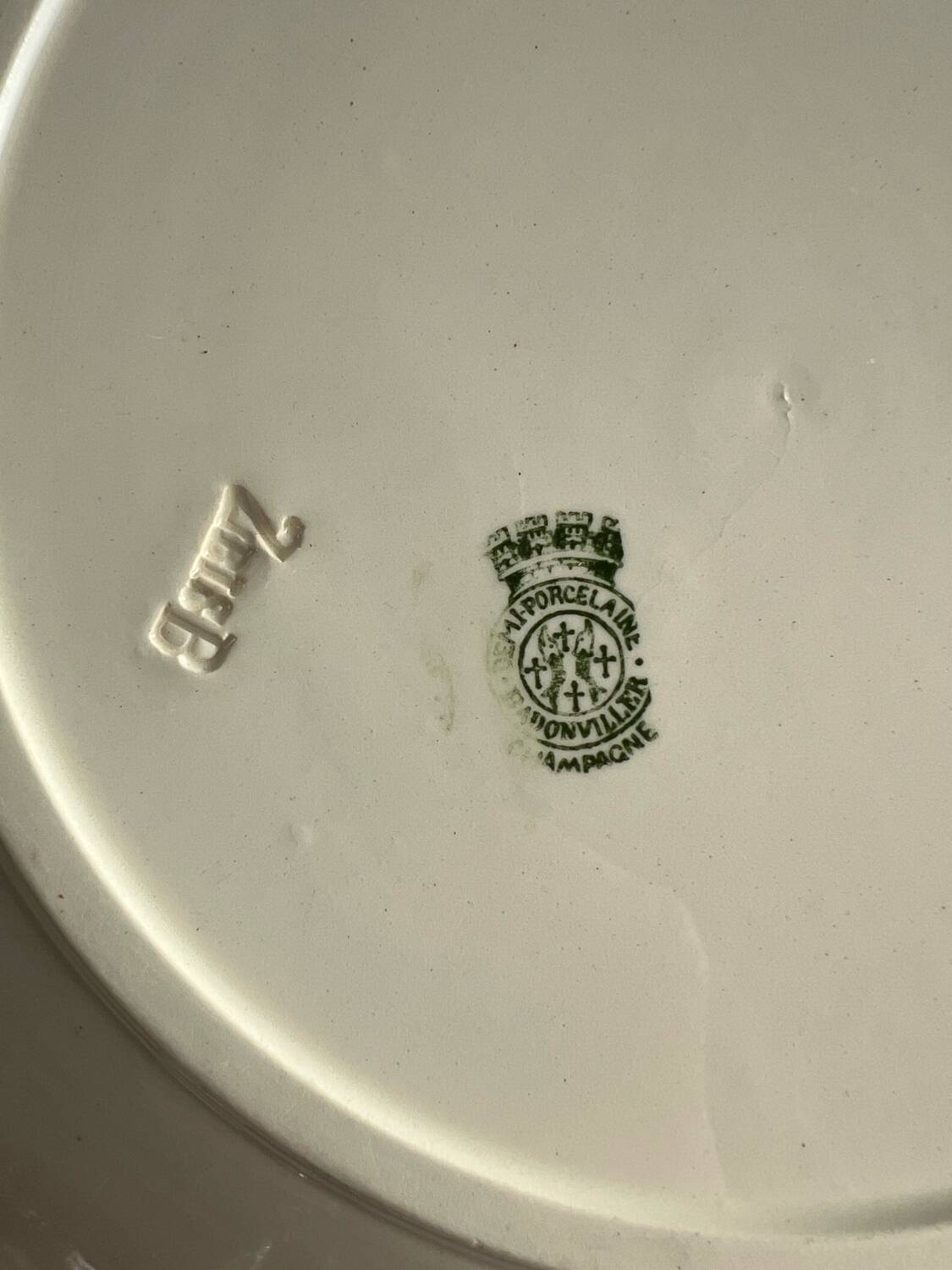 Assiette Badonviller, collection Champagne