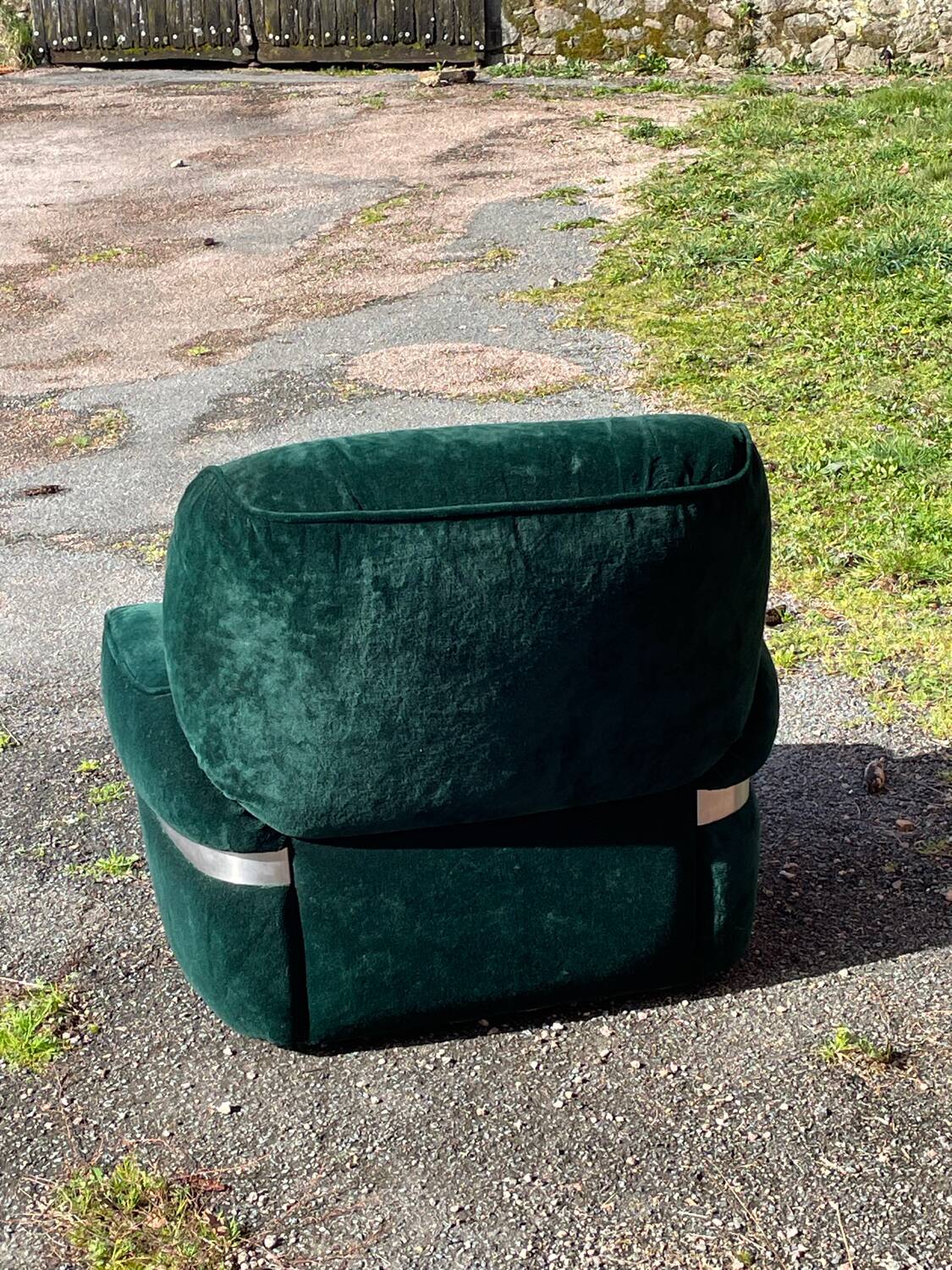 Green velvet armchair "spage age" by Beka, 1970