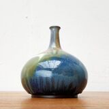 Mid-century German studio pottery vase by Janne Reckert-Cordua, 1960s.