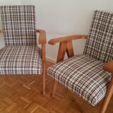 Paire de fauteuils en chêne massif, années 50