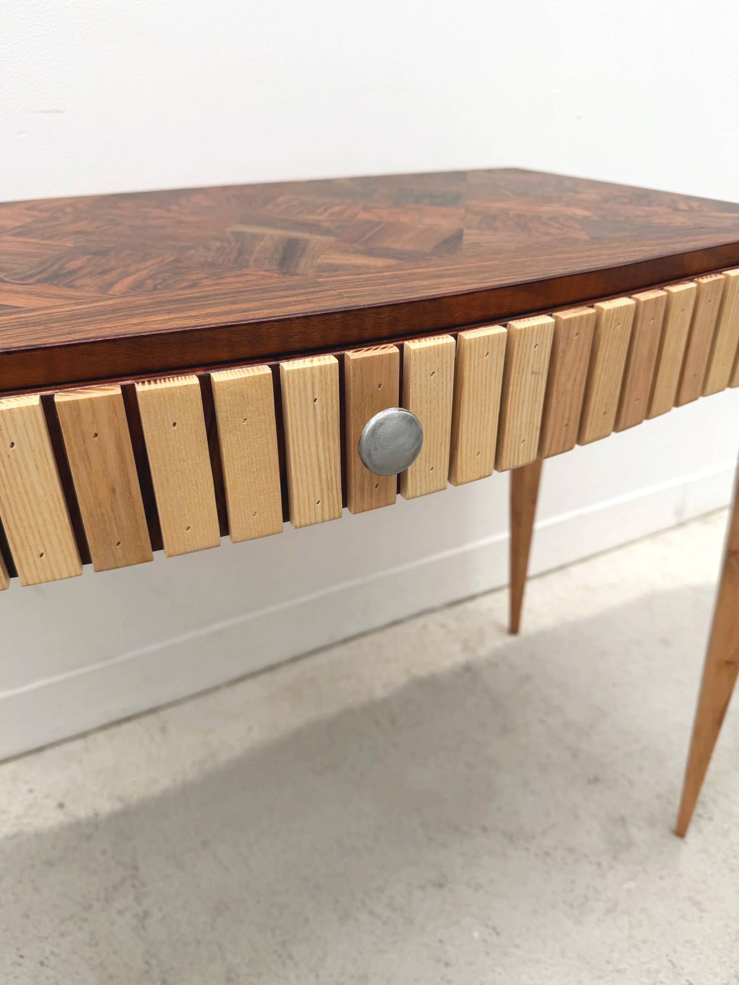 Console art déco en différentes essences de bois, France 1940