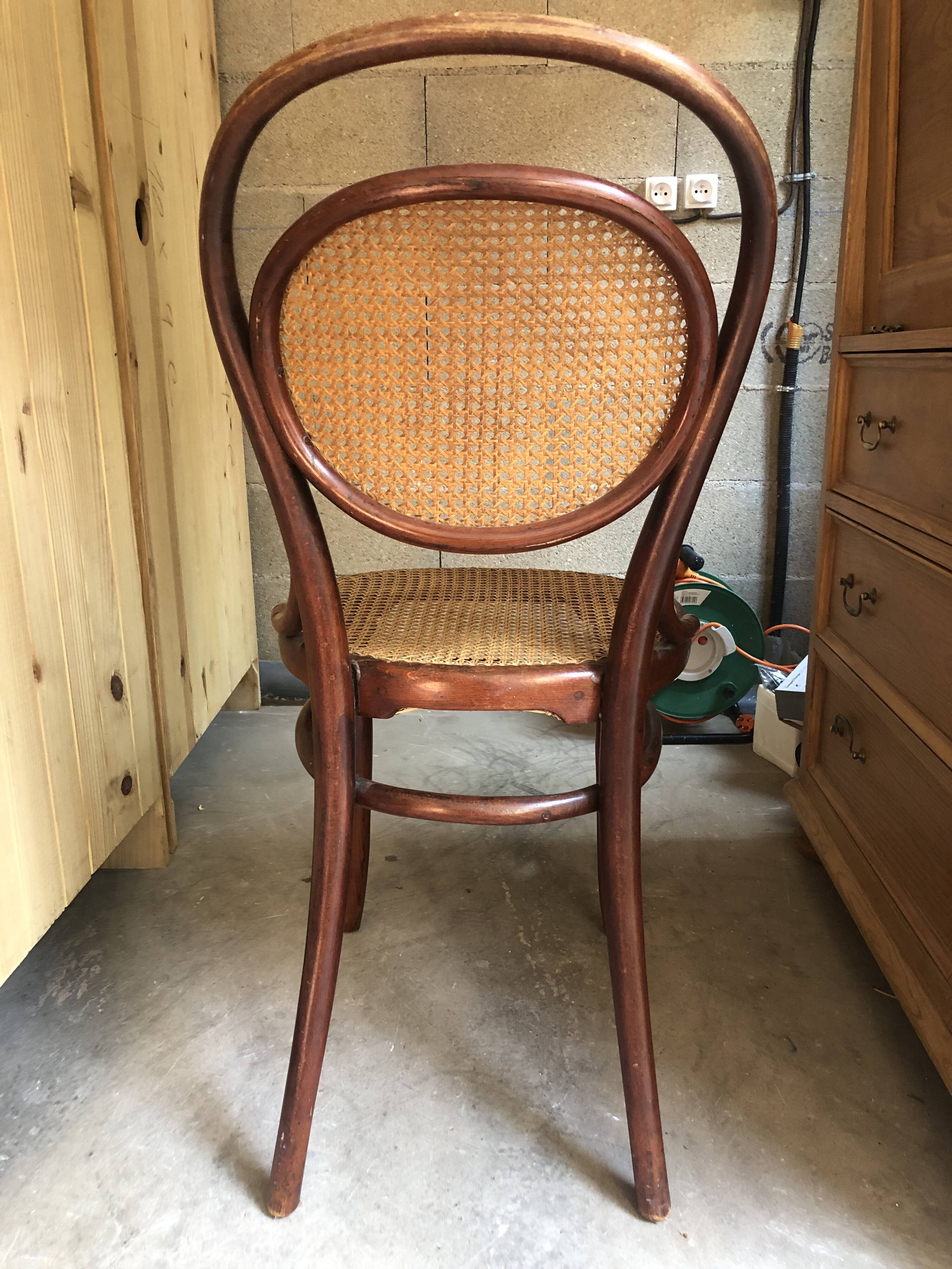 Thonet Bistrot Chairs n°11