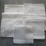 7 serviettes de table anciennes damassées - dépareillées