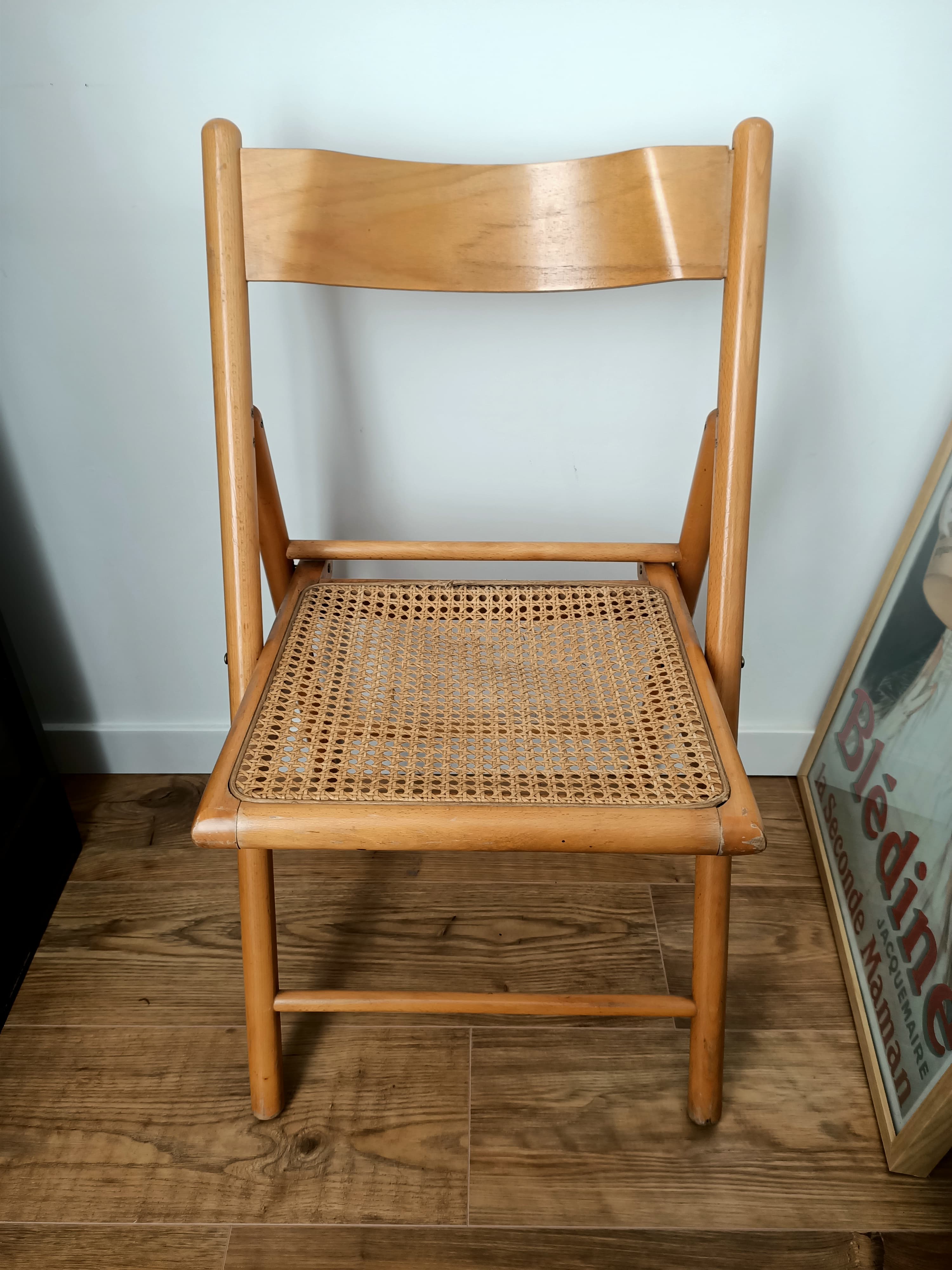 Chaise pliante cannée