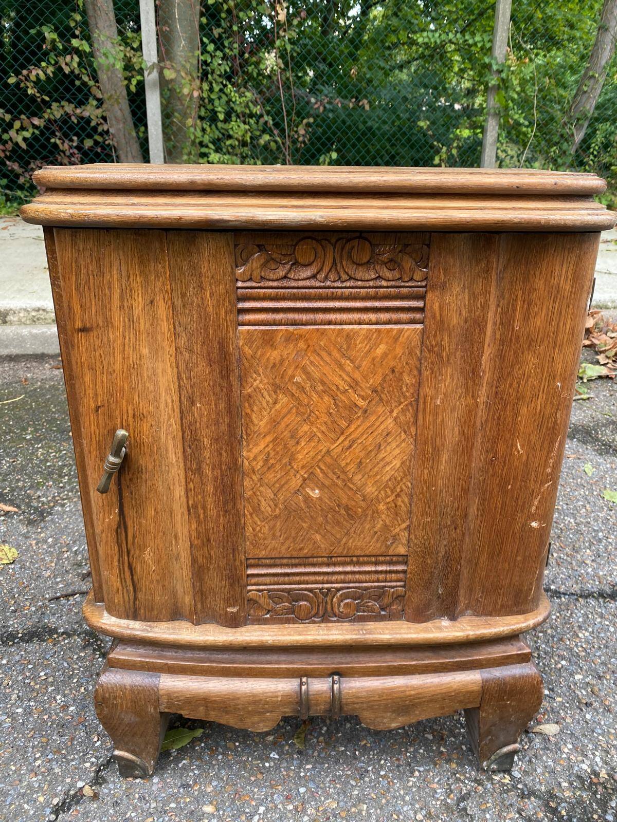 Art Deco bedside table in solid oak from the 1950s.